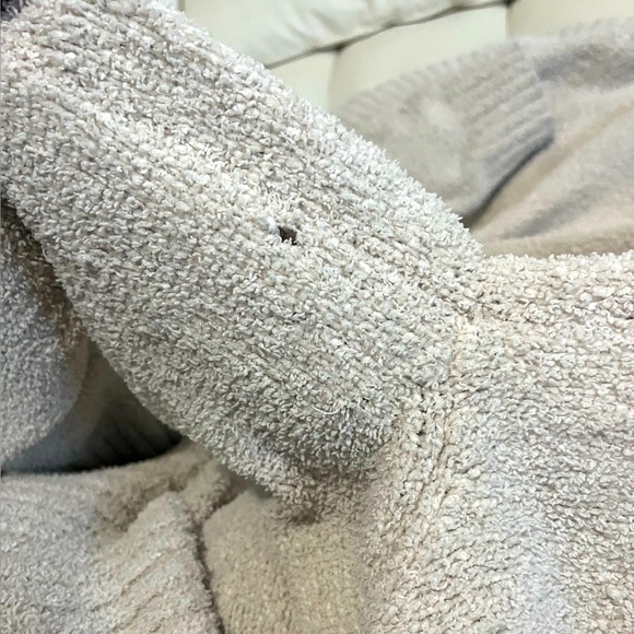 Barefoot Dreams cardigan - Picture 3 of 3